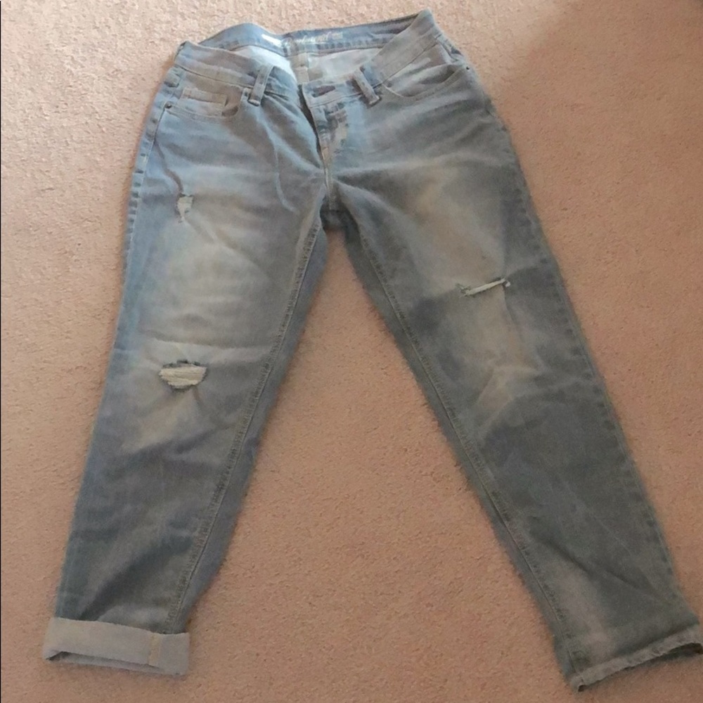 Old Navy Boyfriend distressed jeans size 2